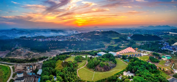 Aerial view of the Tonglushan Ancient Copper Mine Site [Photo/provided to chinaservicesinfo.com]