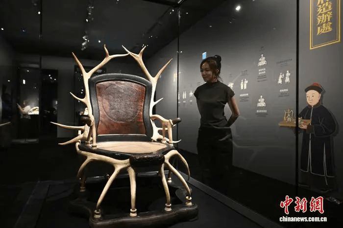Aesthetics of Qing court workshops from a contemporary design perspective.