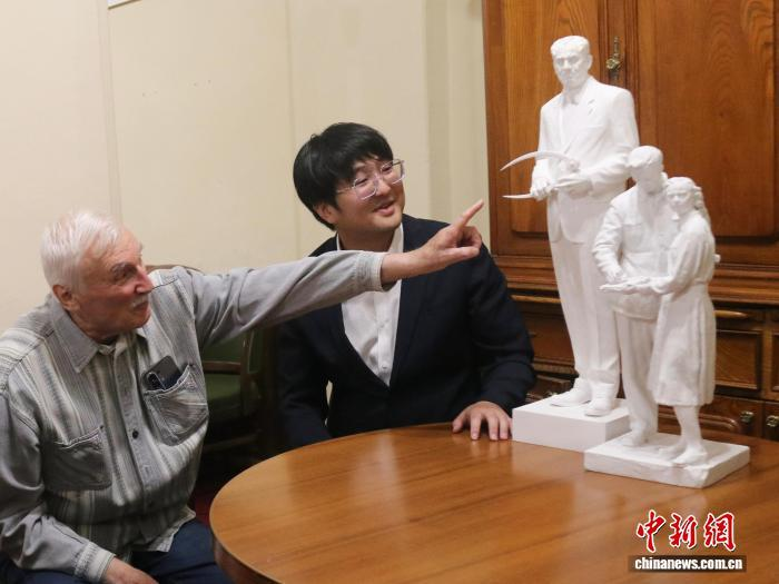 Artworks created by Chinese sculptor Liu Jiexiu and his team. (Photo: Yu Ziheng)