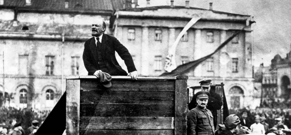 Revolutionary Lenin - Stood on a Cart!
