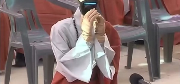 Robo-Bhikkhu
